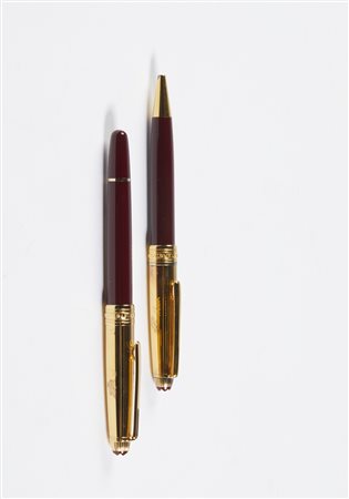 MONT BLANC -  Cofanetto con due penne Meisterstuck 4810 Classique.