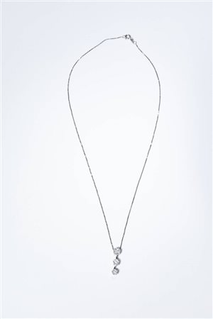 COLLANA CON CIONDOLO