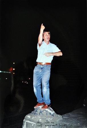 ALAIN ARIAS-MISSON The poet as self-monument, 1996 Fotografia a colori cm....
