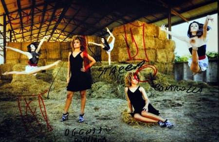 PAOLO VEGAS Balle di fieno – Serie “Montagne artificiali”, 2011 Foto a colori...