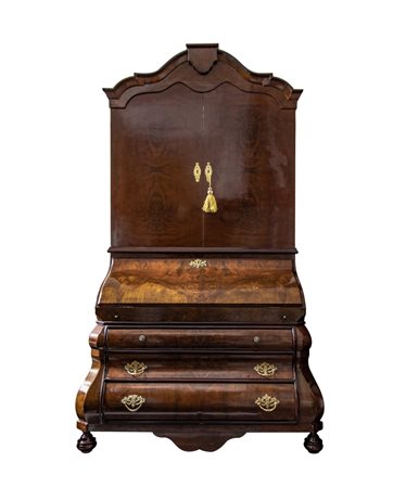  
Credenza in legno vintage 
 116x80x220