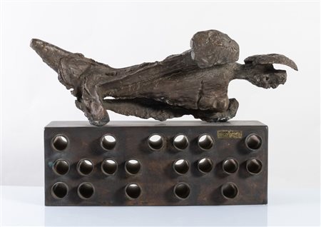 LUCIANO MINGUZZI (Bologna 1911 - Milano 2004) "Figura". Scultura in bronzo....