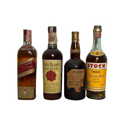 4 Bottiglie di Whisky JHONNY WALKER RED LABEL OLD SCOTCH WHISKY 75cl 43%vol...