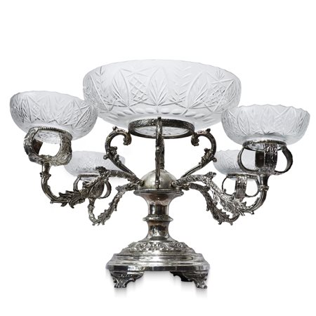 Centrotavola in metallo argentato e vetro intagliato a quattro bracci