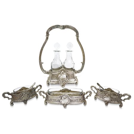 Set in argento di oliera, sale, pepe