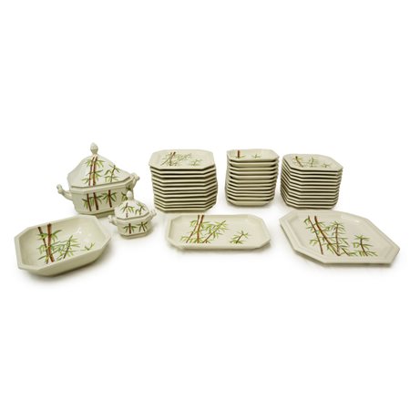 Ernestine Salerno - Servizio di piatti per 12 persone, con decoro di Bamboo