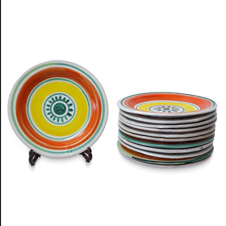De Simone - Servizio di piatti da 12 in maiolica con decoro centrale a spirale, 1970