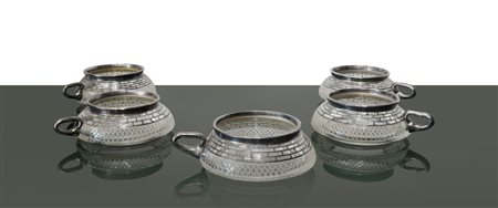 N. 5 salsiere in vetro e decorazioni color argento.