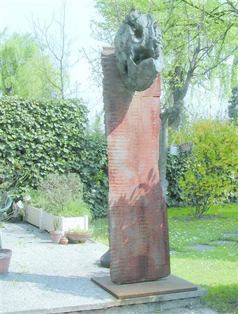 GIUSEPPE SPAGNULO Senza titolo, 1998 Scultura in ferro, piombo e bronzo cm....