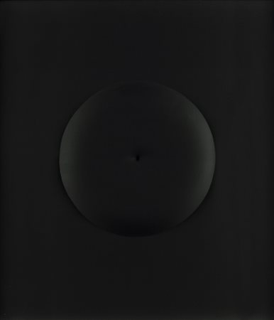 Agostino Bonalumi, Nero, 1966