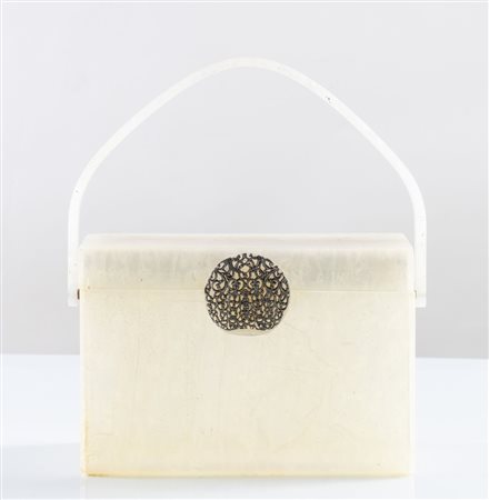WILARDY attr. Borsa a bauletto in lucite perlata. All'interno presenta un...