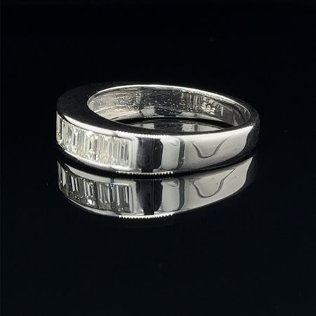 ANELLO IN ORO BIANCO 4.83 GR CON DIAMANTI – DHR30506