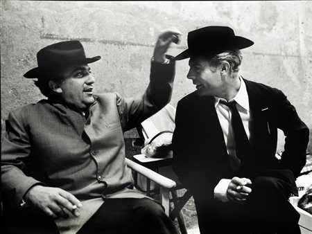 Tazio Secchiaroli 1925-1998 Federico Fellini e Marcello Mastroianni durante...