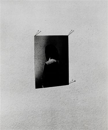 Urs Lüthi 1947 Senza titolo Trittico: Particolare, 1973 stampa alla gelatina...