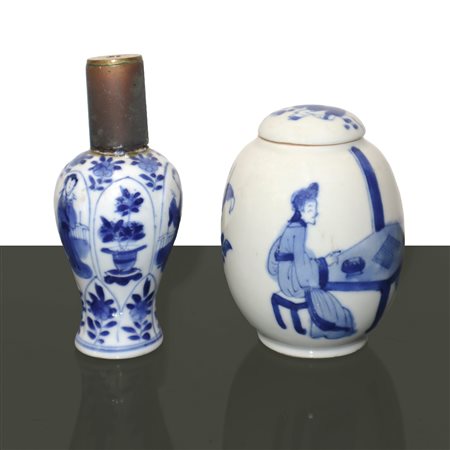 Una piccola bottiglia e un piccolo vaso, Qing Dynasty Kanxi
