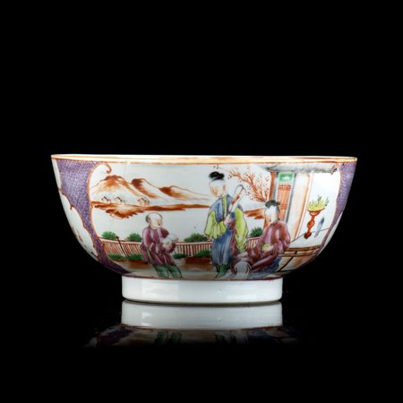  
CIOTOLA IN PORCELLANA 'FAMIGLIA ROSA' 
 