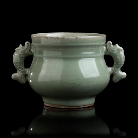  
INCENSIERE IN CERAMICA CON INVETRIATURA CÉLADON 
 