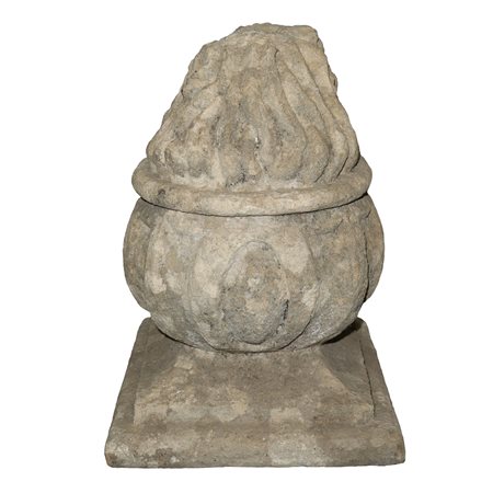 Scultura in pietra bianca, 18° secolo