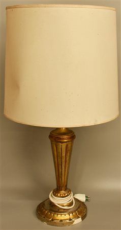 LAMPADA DA TAVOLO in legno intagliato argentato e dorato h cm 70 base diam cm...
