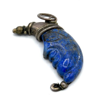 CIONDOLO IN LAPISLAZZULO E ARGENTO MODELLATO A LUNA lunghezza cm 4