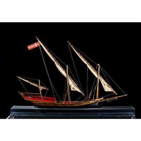  
Modello di nave "Galeazza" armata entro teca in plexiglass 
 