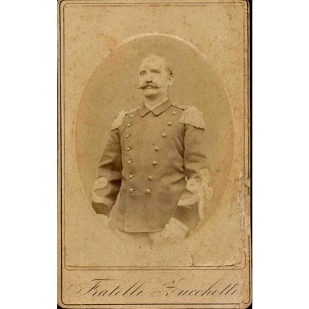  
Foto di ufficiale di Guardia di Finanza Militaria...
 