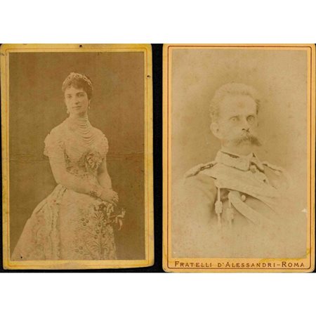  
Lotto di due foto: Regina Margherita e Umberto Casa Savoia e corti europee...
 