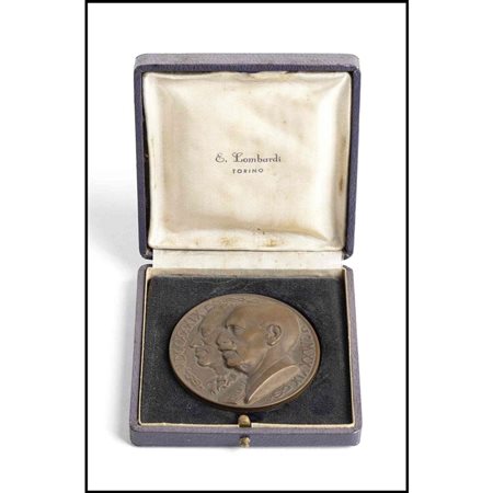  
Medaglia commemorativa di Bicentenario Scuola Applicazione Artiglieria E Genio, Ordini Cavallereschi e Medaglie...
 