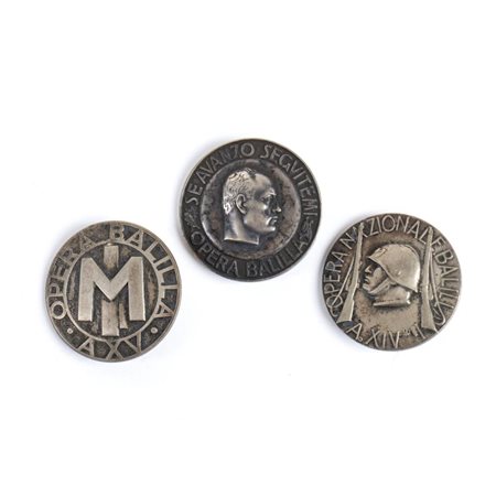  
3  MEDAGLIONI FERMAFAZZOLETTI CAMPI DUX prima metà XX sec.
 