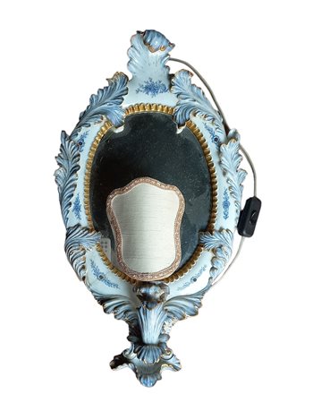 SPECCHIERA IN CERAMICA DECORATA IN ORO E AZZURRO CM.50X28 - MARCHIO N...