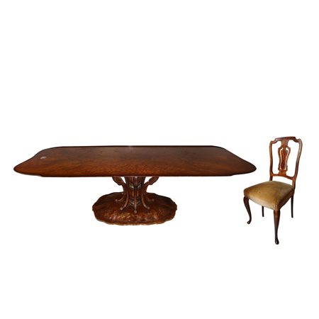 Grande tavolo in stile in radica, con sei sedie in stile Chippendale, 1950s
