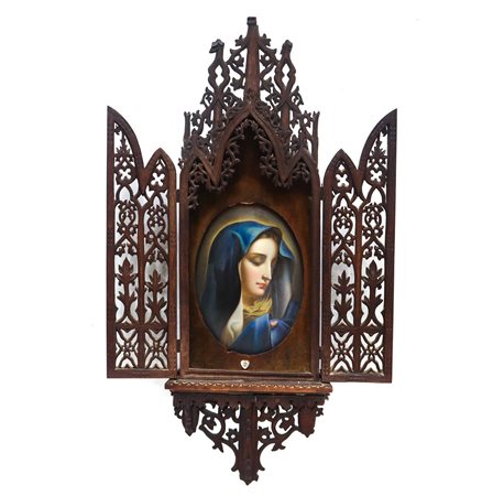 Icona in legno profilato con immagine ovale della Madonna, 20° secolo
