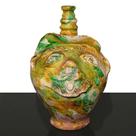 Brocca di forma antropomorfa in terracotta , Calabria, primi 20° secolo