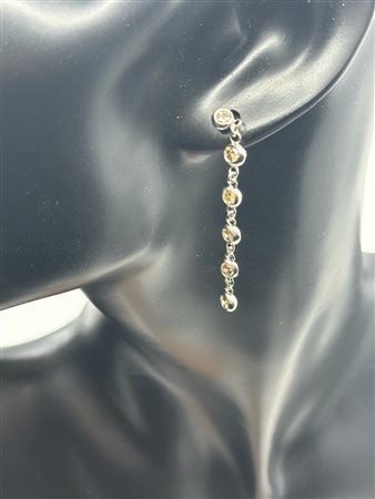 ORECCHINI CON DIAMANTI FANCY