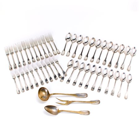  
Servizio dI posate in metallo argentato 
 