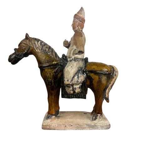 Antica scultura in terracotta, raffigurante cavallo con personaggio cinese....