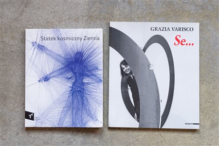 LOTTO MULTIPLOLotto di due cataloghiGrazia Varisco - Se...2012Catalogo...