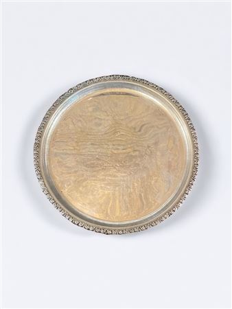 Federico Buccellati (XX secolo - ) 
Vassoio in argento 925 
 36 x 2,3 cm