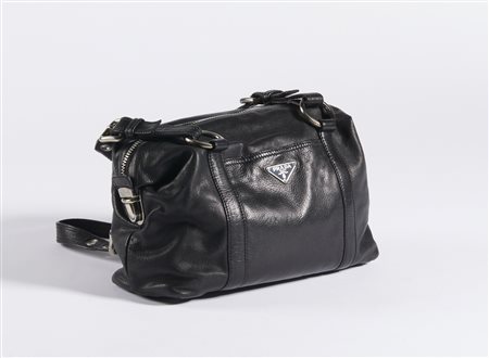 PRADA MILANO - Borsa di pelle nera.