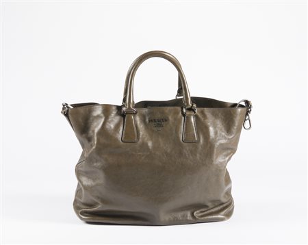 PRADA MILANO - Borsa Prada in pelle color fango.