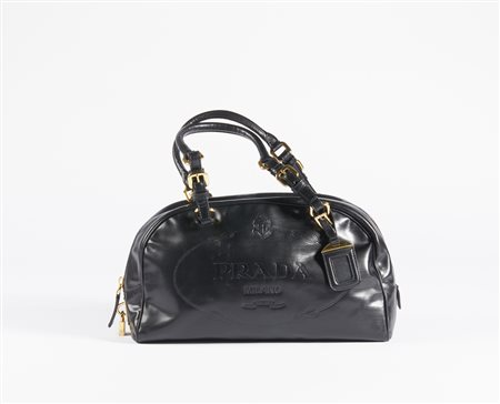 PRADA MILANO - Borsa in pelle nera.