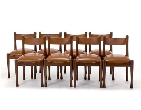Silvio Coppola Lotto composto da otto sedie con struttura in legno massello, sed