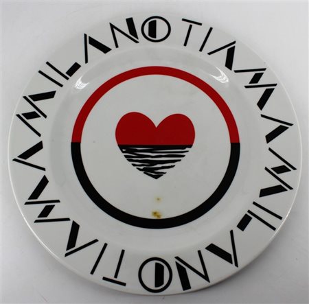 Mariuccia Mandelli "Piatto del cuore n.2"
Milano, 2009. Porcellana con decori ro