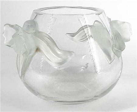 Lalique Vaso in vetro incolore e opalescente soffiato in stampo decorato da due