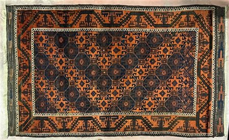 Tappeto Beluchistan, Persia, fine secolo XIX. Decoro a griglia con Gül stilizza