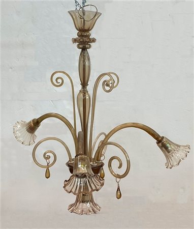 Manifattura di Murano. Lampadario in vetro fumè a tre luci (h. cm 94) (difetti)