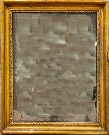 Specchiera con cornice in legno intagliato e dorato, secolo XIX (cm 70x88) (dif