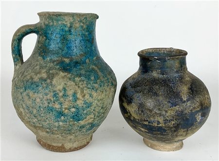 Manifattura persiana, secolo XII - XIII ? Lotto composto da un piccolo vaso por