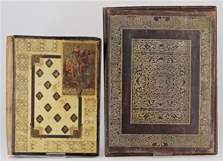 Lotto composto da due antiche cartelle portacorrispondenza di cui una in cuoio