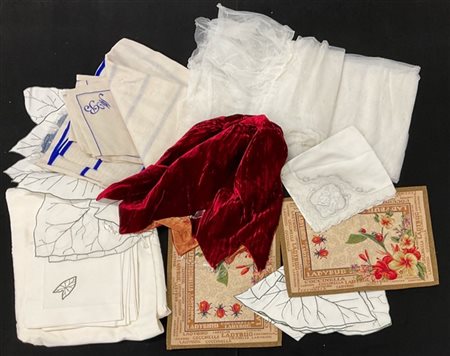 Cartone contenente biancheria per la casa di varie fogge e dimensioni (difetti)